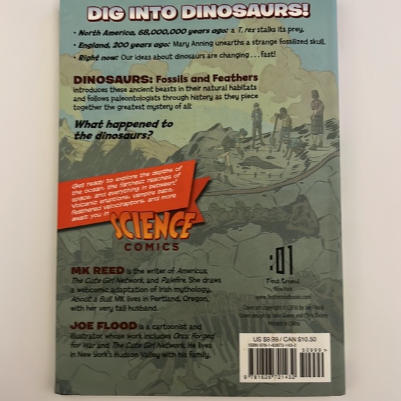 Science Comics 2 Book Bundle - Picture 11 of 16